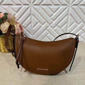 MICHAEL Michael Kors Camden Small Messenger/Crossbody Bag. Leather New with Tags